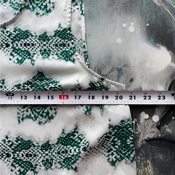 DKNYC Sleeveless and Cardigan Tunic Top Set Size L - Picture 12 of 14